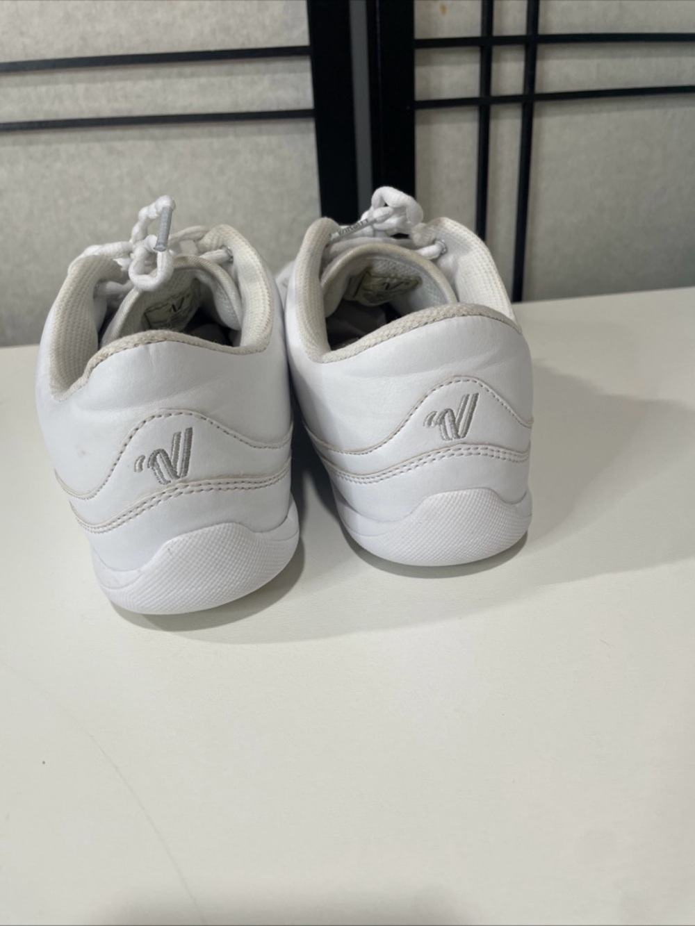 Varsity Cheerleader ll Shoes White Leather Size11 Women’s - Good Condition - Picture 7 of 10